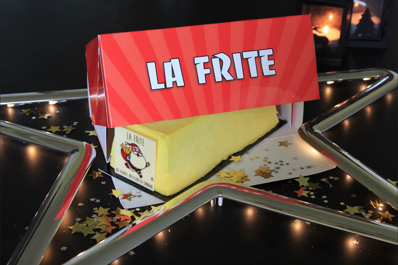 La nouvelle bûche en forme de frite, créée par les experts pâtissiers de Lorraine.