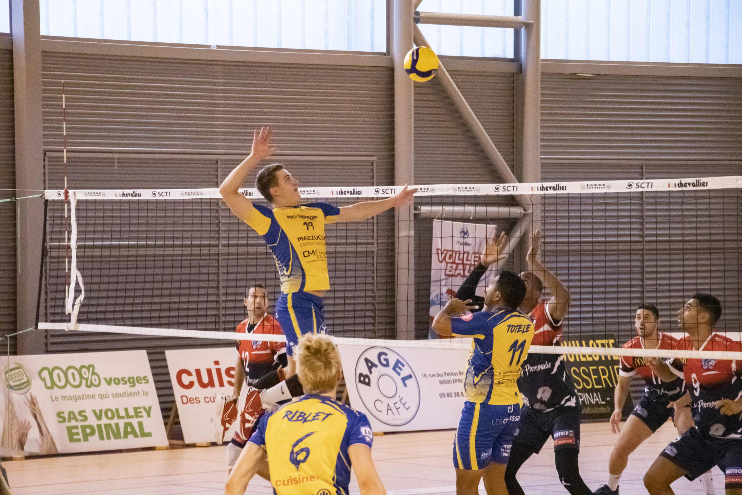 Victoire impérative pour le SAS Volley contre Conflans-Andresy-Jouy.