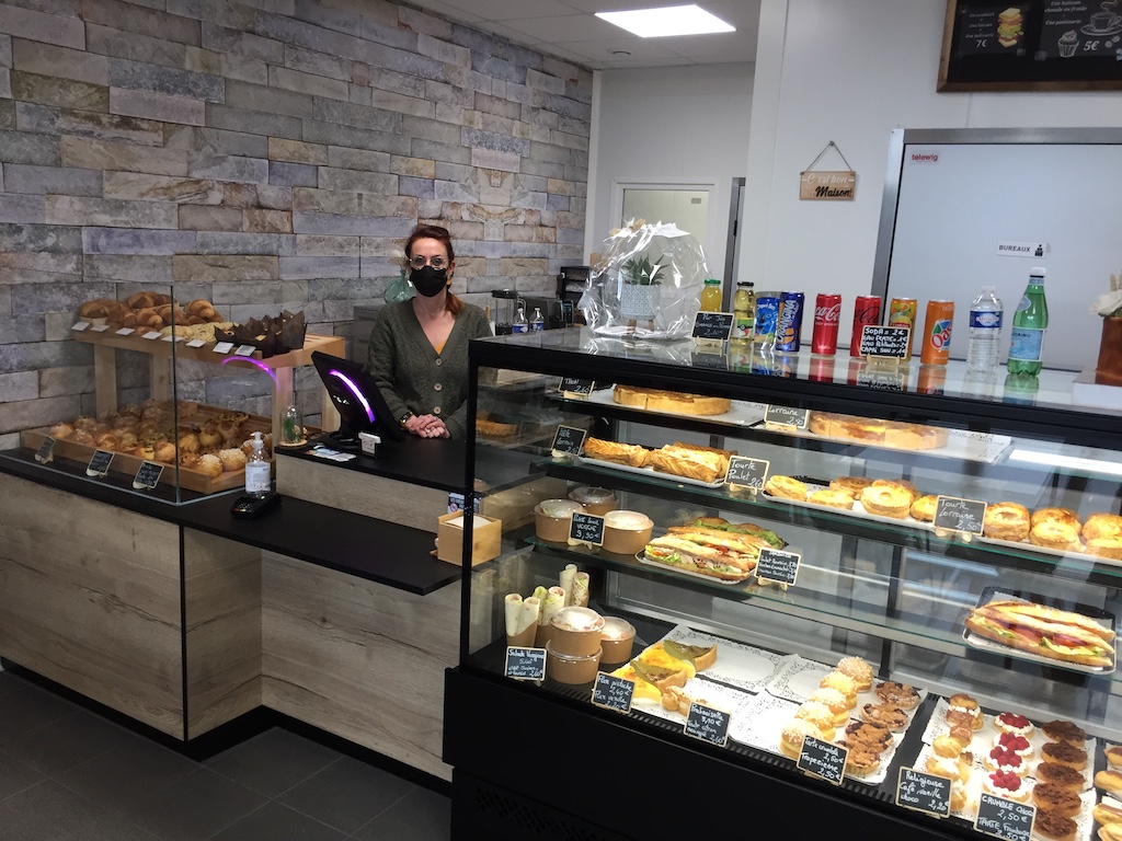 Jessica Marchal et son compagnon Guillaume Gérard ont ouvert leur commerce fin février à Golbey.