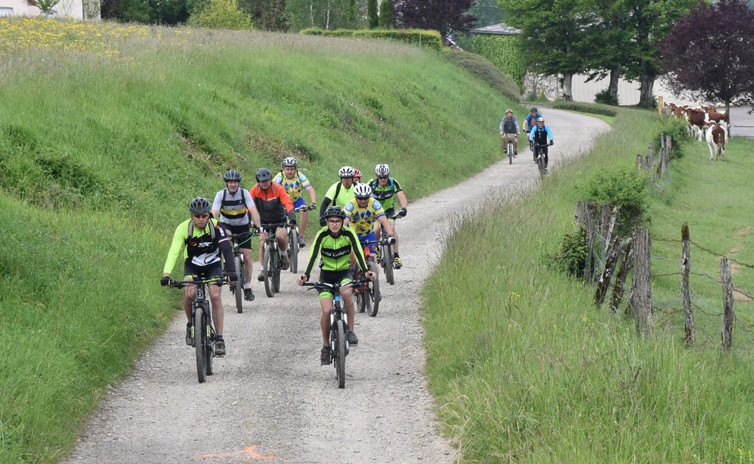 Les randos VTT d'Isches proposent des parcours de 20, 32 et 46 km.