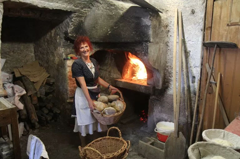 La Fête du pain aux fruits et de l'artisanat à découvrir à Tendon.
