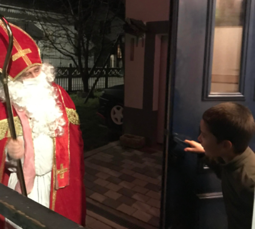 Tradition : Saint-Nicolas se rendra au domicile des Thaonnais avant de défiler dans les rues de la ville