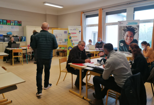 Le Bus pour l'emploi et la formation fait un arrêt à Vaxoncourt