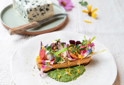 Recette : Tarte au Roquefort et légumes de saison