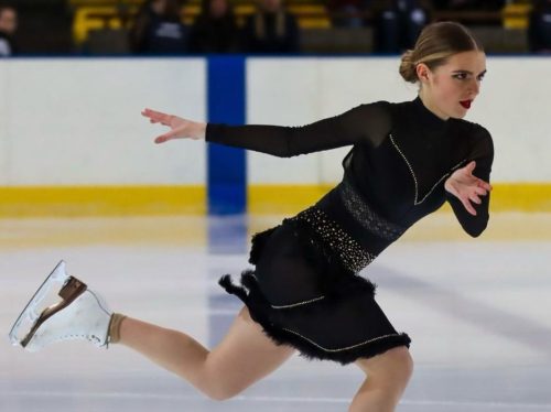 Danse sur glace : la spinalienne Camille Wagon vice-championne de France junior en solo