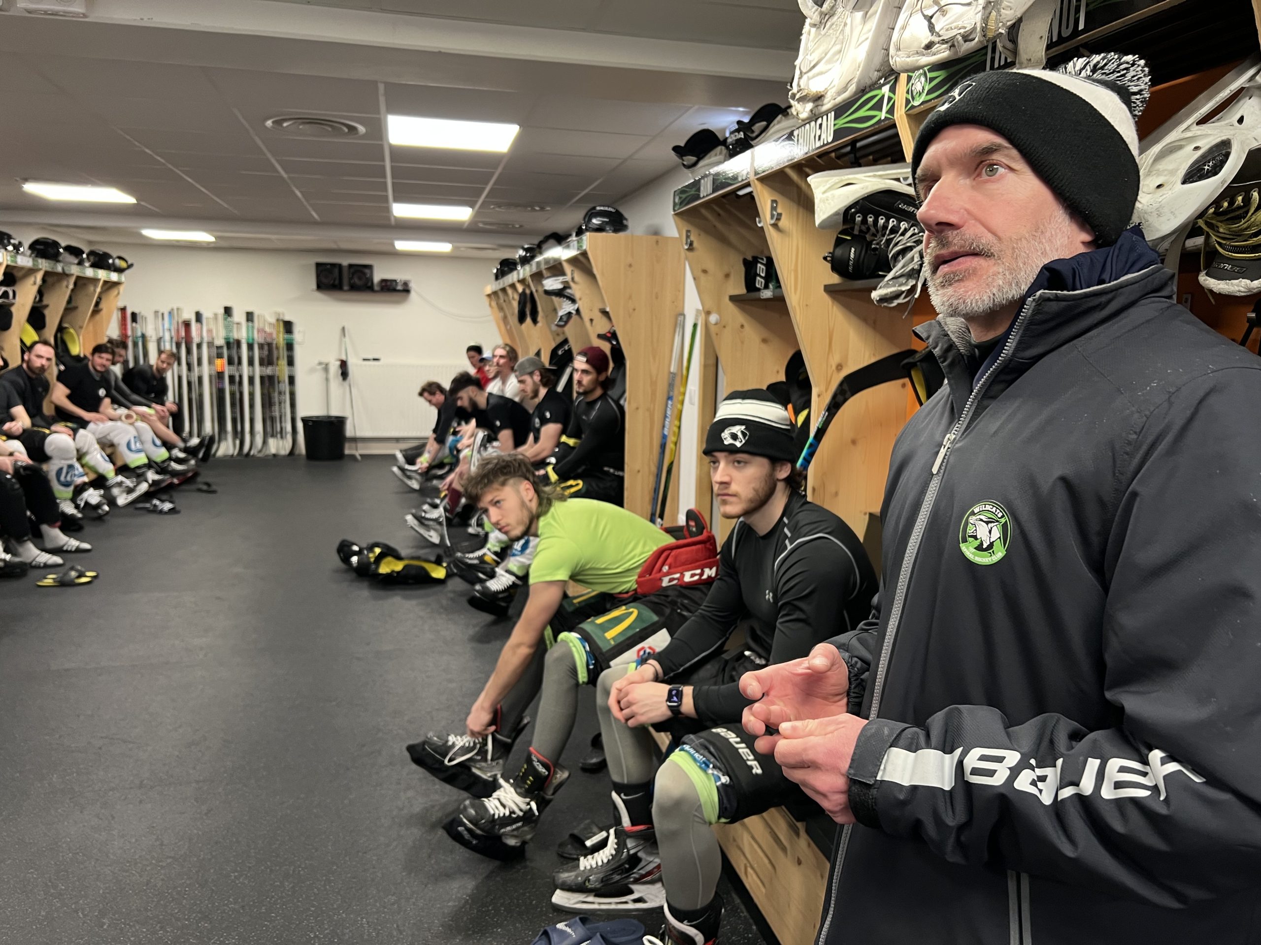Nicolas Martin, l'assistant coach des Wildcats est un homme respecté du vestiaire. Lorsqu'il prend la parole, les joueurs l'écoute.