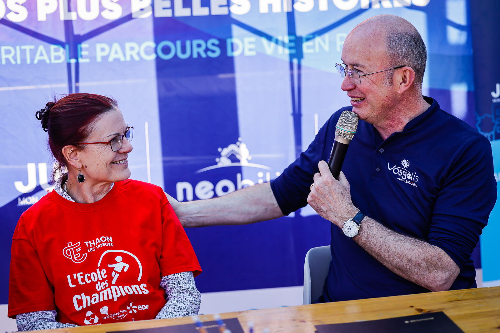 Signature de la convention avec Vosgelis pendant la Journée l'École des Champions à Thaon-les-Vosges.