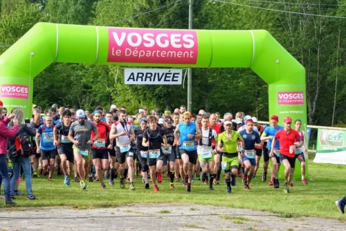 Au départ de la mairie de Mortagne, plus de 200 coureurs s'élanceront sur la ligne de départ.