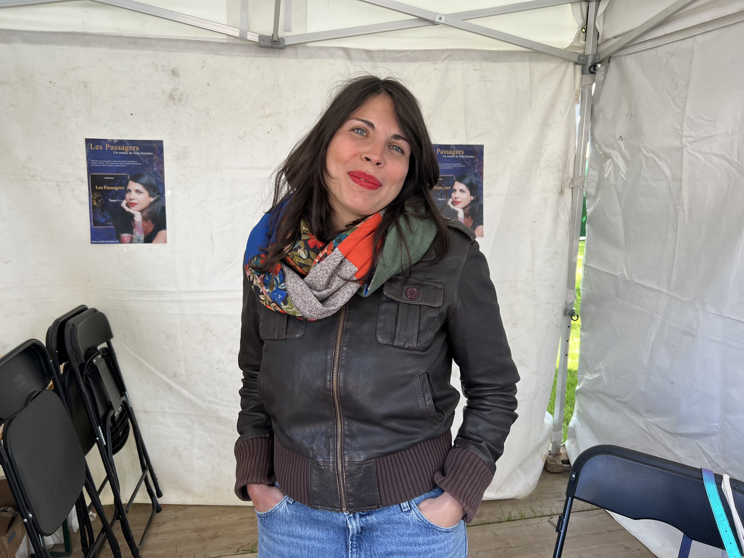 Julia Brandon, l'auteure du roman "Les Passagers", au festival Les Imaginales d'Épinal.