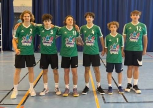 Les joueurs de l'équipe UNNS U18, après leur victoire en finale du championnat de France.