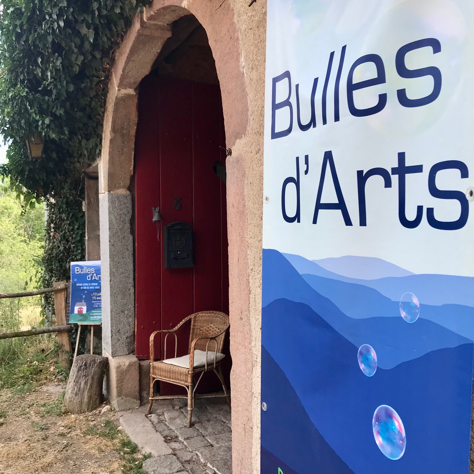 Bulles d'Arts, la boutique éphémère à découvrir à proximité du Jardin de Berchigranges.