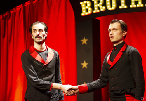 Épinal Bouge l’Été : spectacle clownesque et magie... ou presque, avec les Demented Brothers au Parc du Château