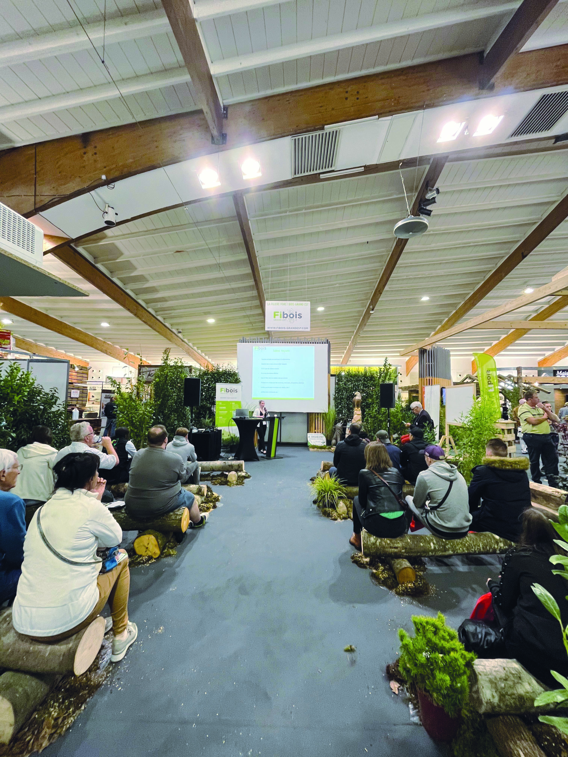 Fibois Grand-Est organise, chaque année sur le Salon Habitat et Bois, une conférence sur les emplois proposés par la filière bois.