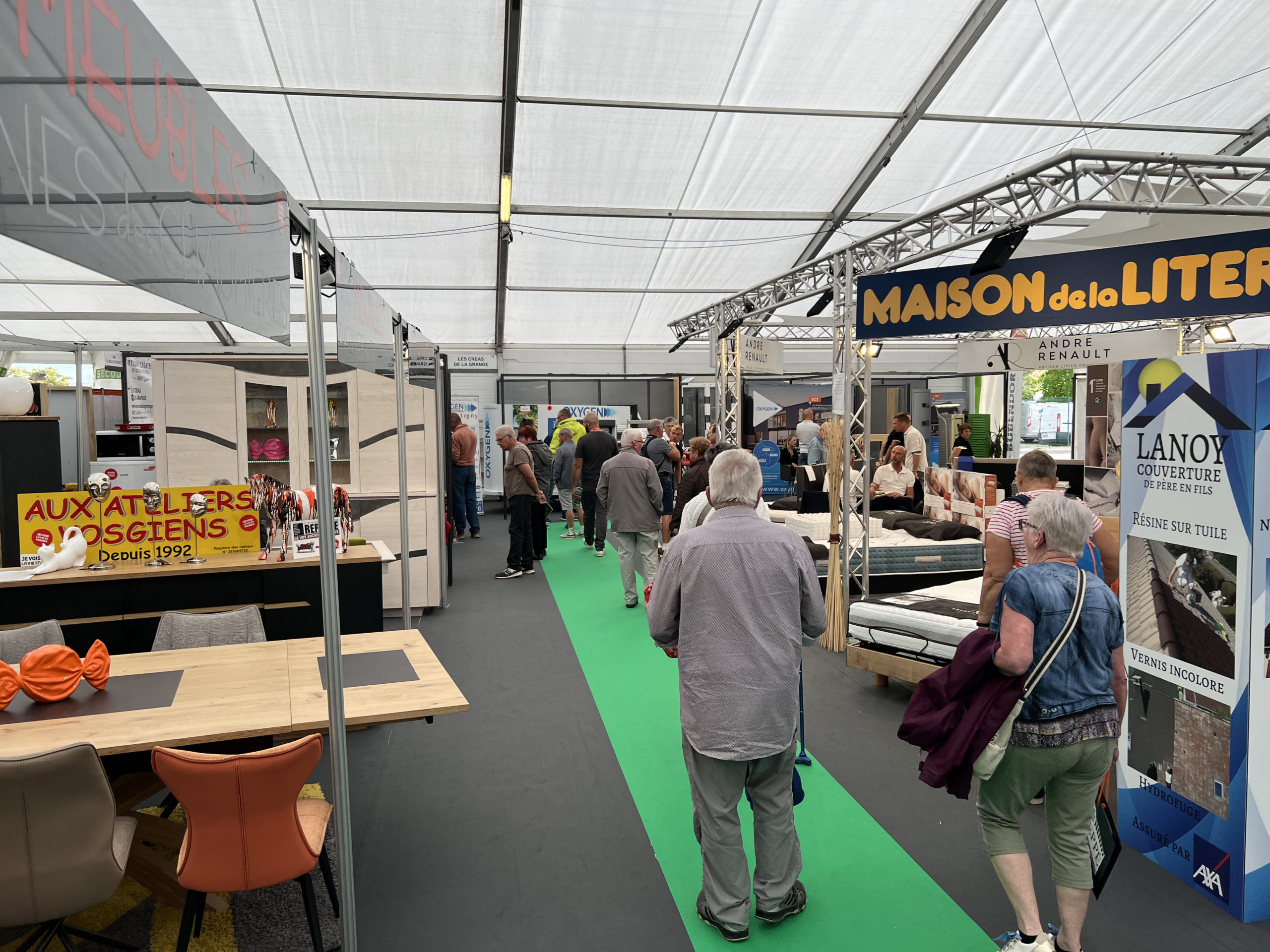 Salon Habitat et Bois 2023, au Centre des Congrès d'Épinal.