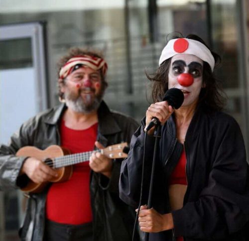 Visites clownesques au Jardin du luthier