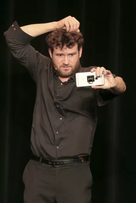 OLIVIER DE BENOIST DANS 0/40