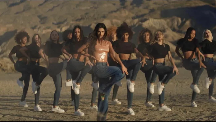 Publicité : la vosgienne Mélodie Gollé danseuse vedette dans le clip de la marque Liu.Jo