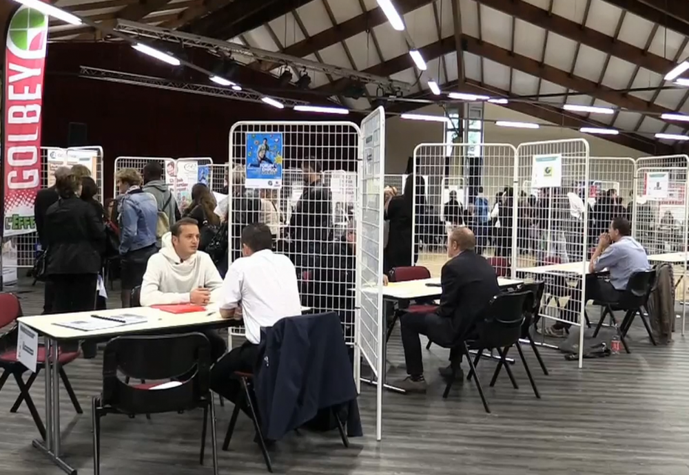 Forum de l'emploi : recruteurs et coach à la disposition des personnes à la recherche d'un emploi à Golbey