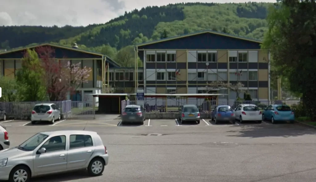 Fermeture immédiate du collège du Val d'Ajol : "les infrastructures ne garantissent pas la sécurité des usagers"
