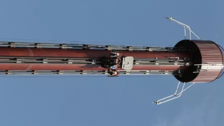 golden-driller04