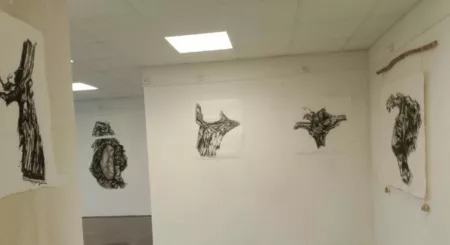 "Du bois au bois" : exposition de dessins au fusain de Marie.T.Bloemen à Épinal