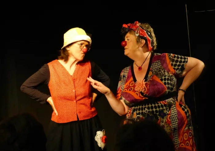 Deux clowns pour un spectacle drôle et burlesque au théâtre de la Miroiterie à Remiremont
