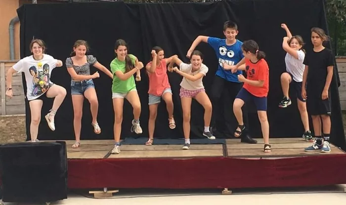 Théâtre :  Il reste des places pour les stages de la Compagnie des Joli(e)s Mômes à Arches et Lépanges-sur-Vologne