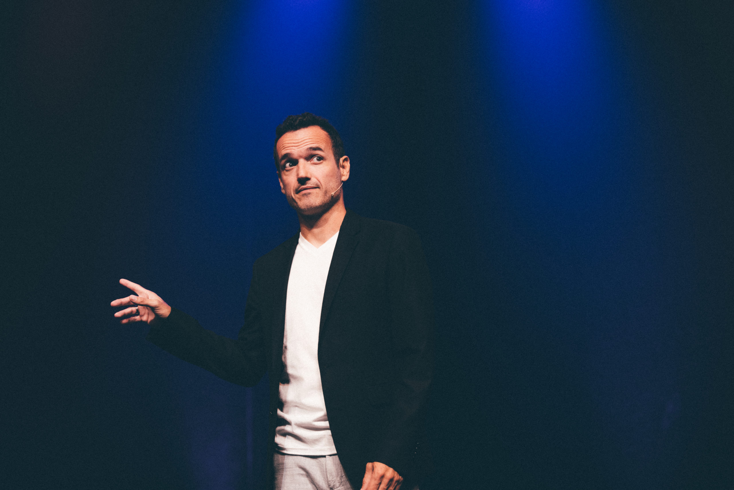Spectacle : Fabien Olicard va vous prouver que vous avez un super cerveau, le 3 mars à Thaon-les-Vosges ! 2• 100% Vosges 100% Vosges