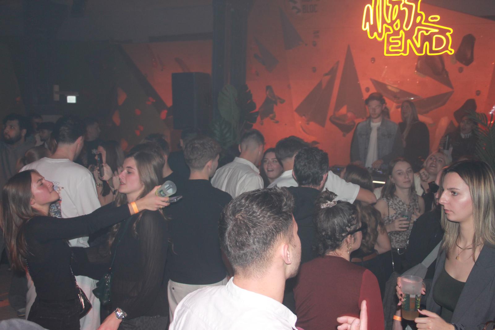 La soirée Yes Week-End réunit plus de 200 personnes à Hop’N Bloc pour une troisième édition réussie ! 16• 100% Vosges 100% Vosges