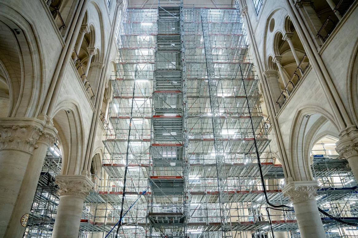 Notre-Dame de Paris : le Spinalien Jacques Grasser apporte son expertise sur le succès de la reconstruction 3• 100% Vosges L'intérieur de Notre-Dame de Paris.