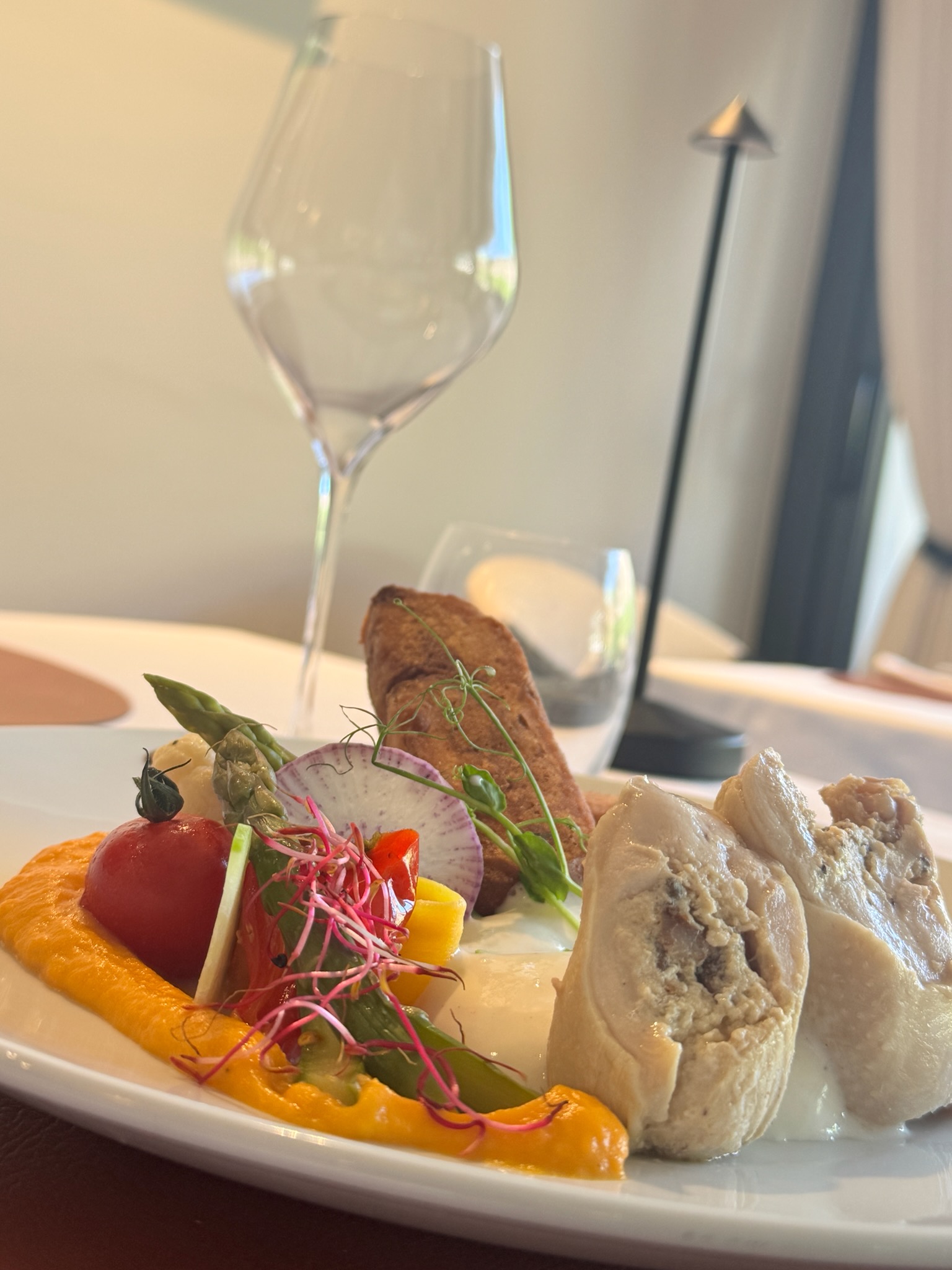 Restaurant LACORNICHE Contrexéville : Un havre de paix au cœur de la forêt 4• 100% Vosges 100% Vosges
