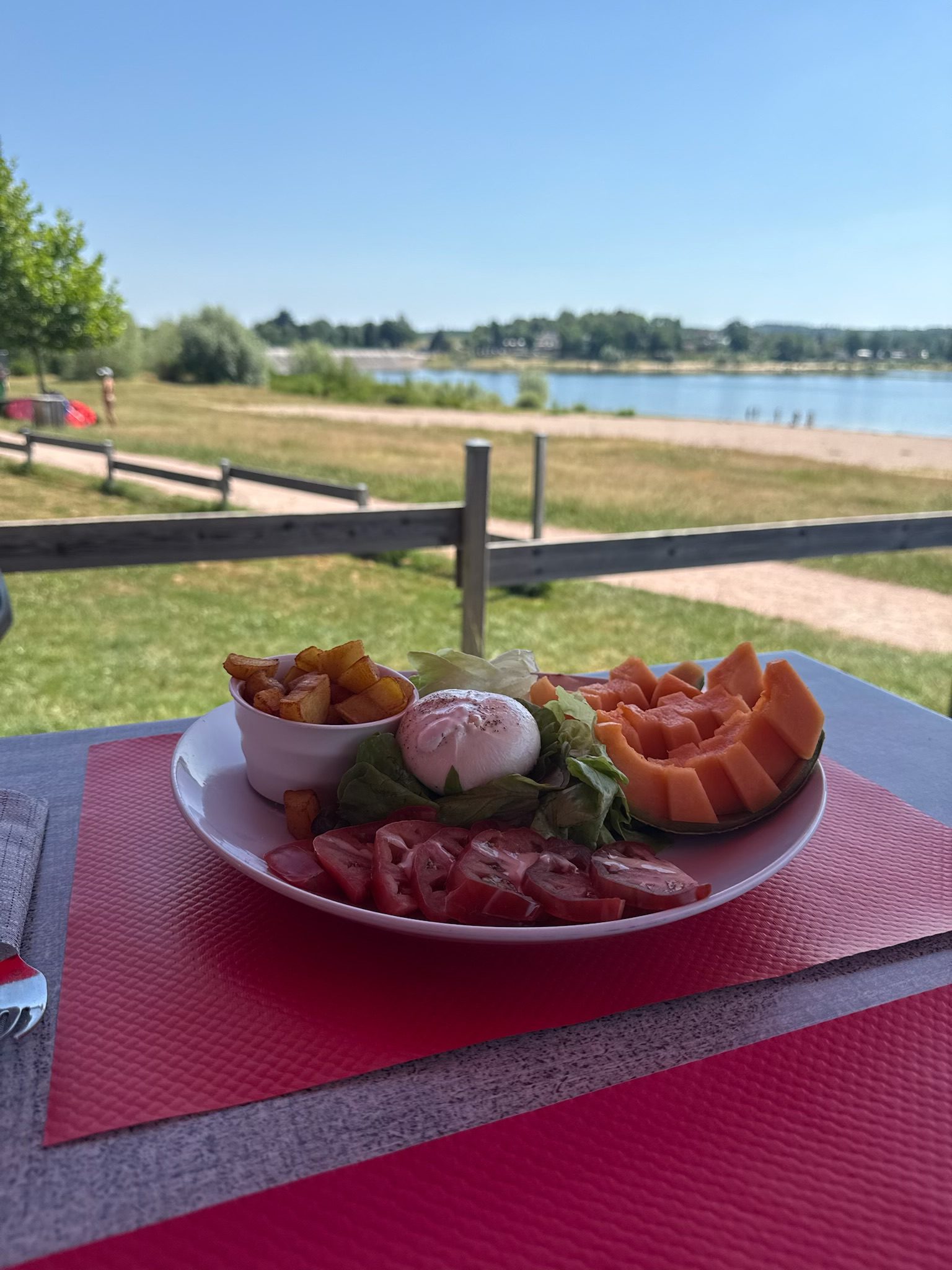 Restaurant LA PLAGE Bouzey : L’esprit du lac continue de souffler 6• 100% Vosges 100% Vosges