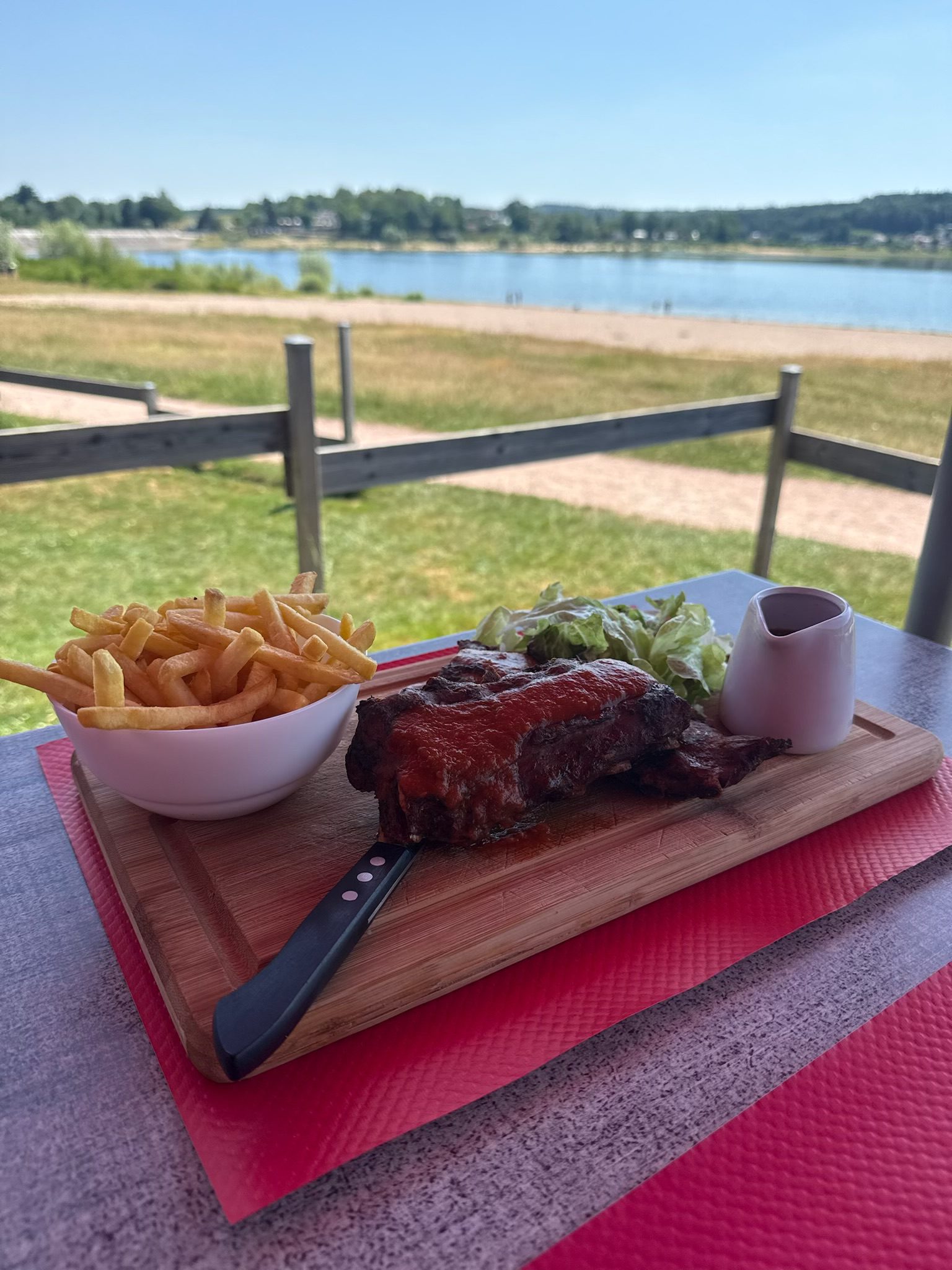 Restaurant LA PLAGE Bouzey : L’esprit du lac continue de souffler 5• 100% Vosges 100% Vosges